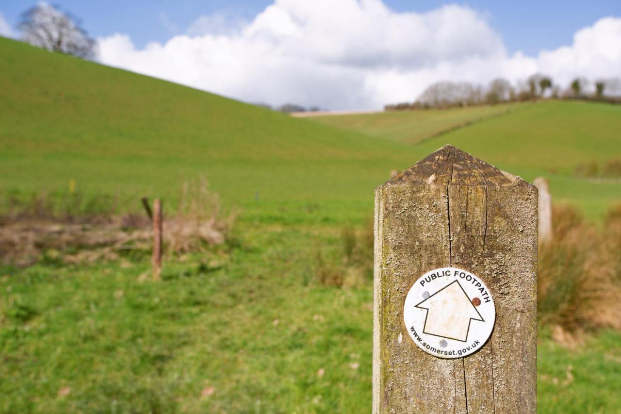 On The Brook Bruton Exterior photo